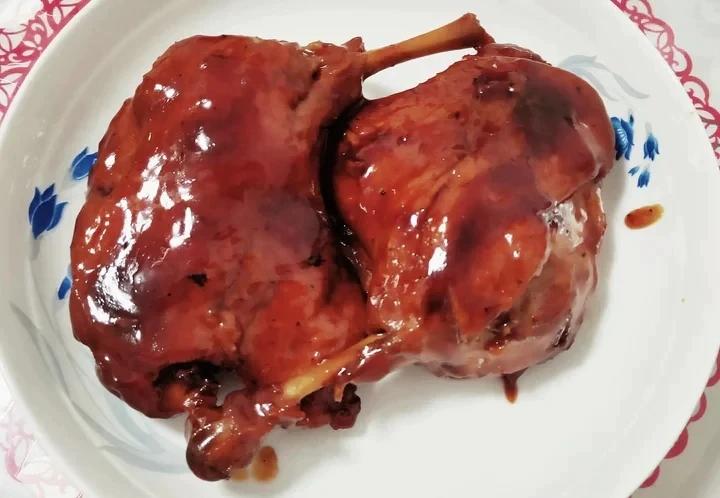 鸭腿这么做，一口气吃两个都不够😍