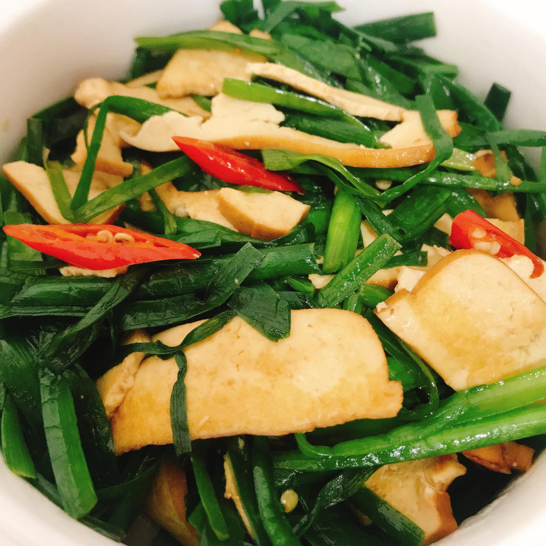 四川人的家常菜-韭菜炒豆干