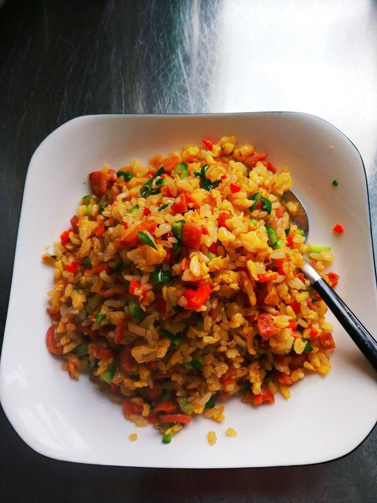 好吃到停不下来的酱油蛋炒饭