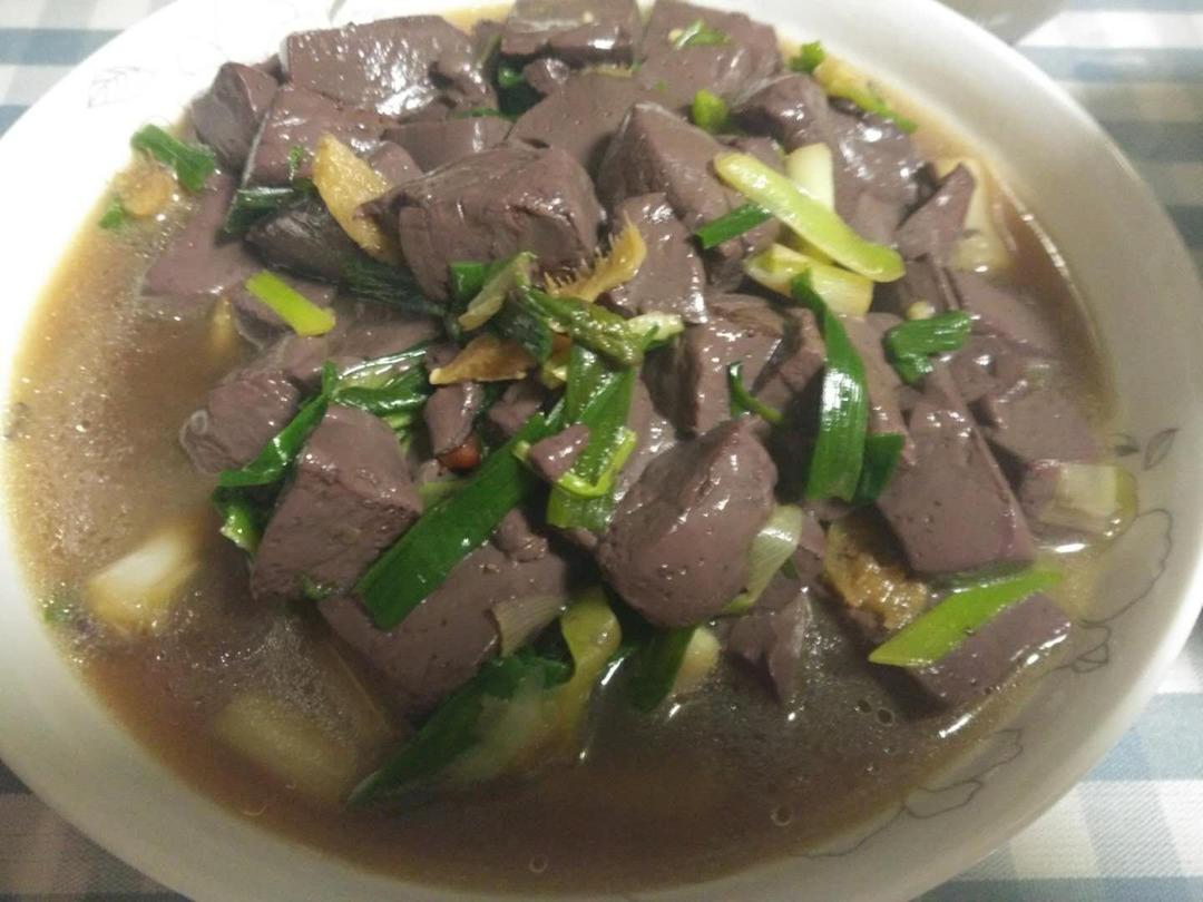 甜心808做的葱烧羊血