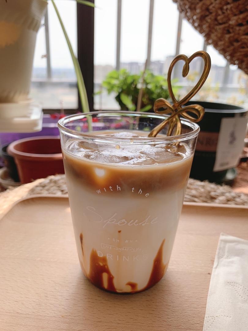 黑糖冰拿铁