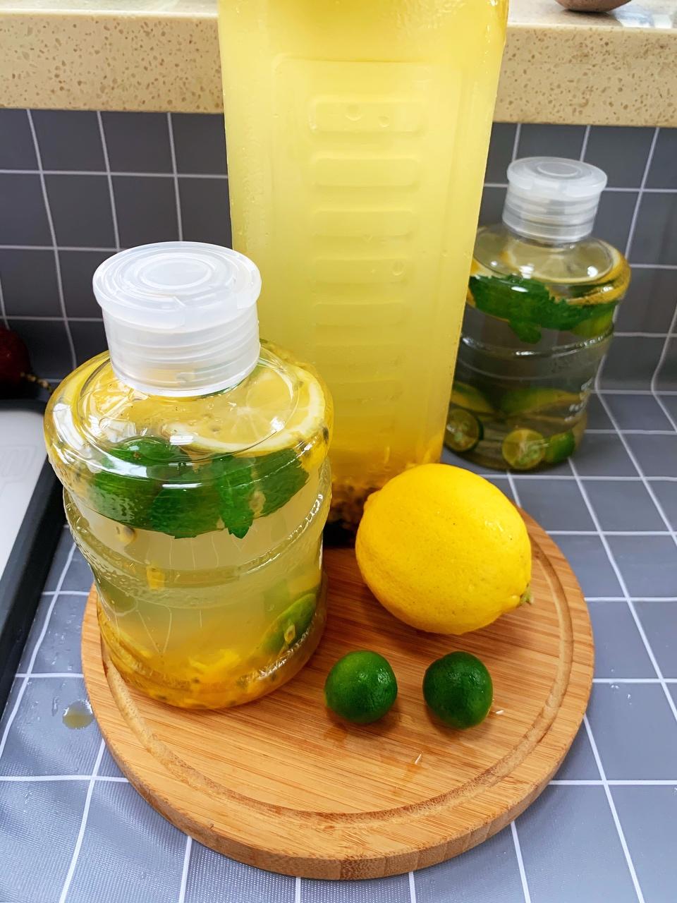 减肥必备解馋冷饮百香果青柠水的做法