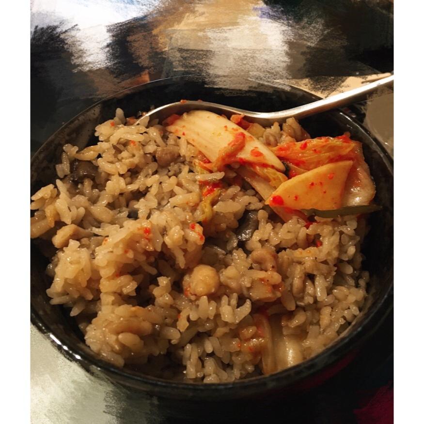 酱香香菇鸡肉焖饭