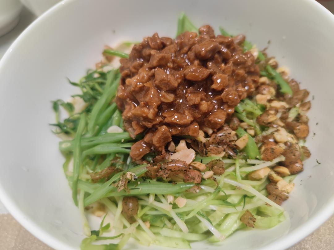 东北鸡蛋酱包饭酱拌面蘸馒头拌饭下饭的炸酱万能酱