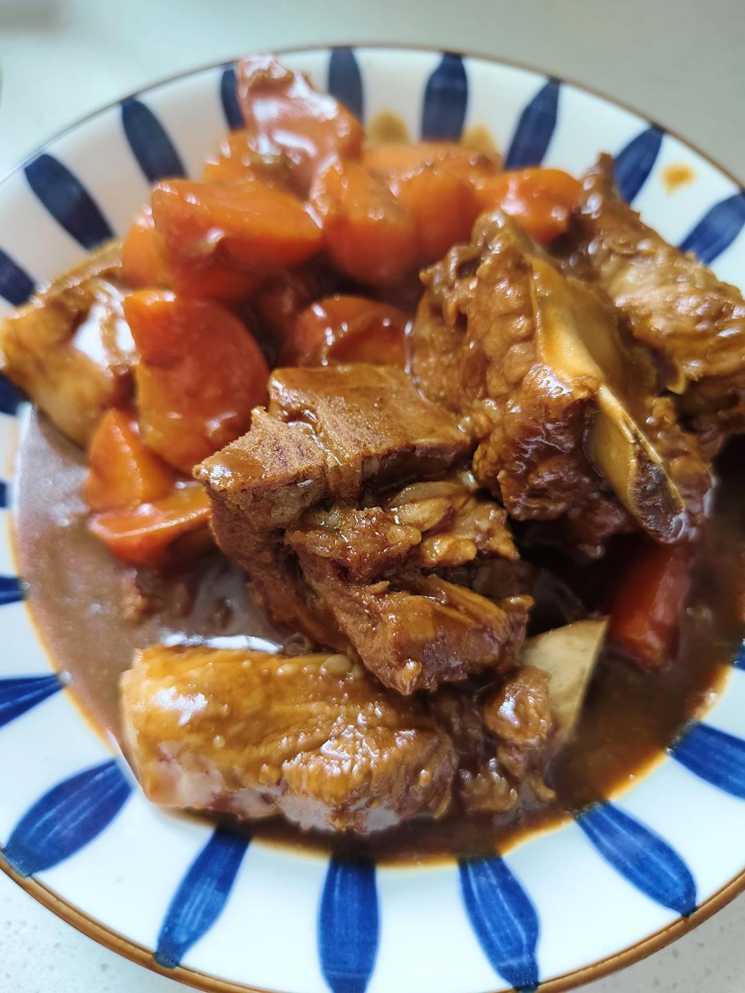 胡萝卜焖排骨（孩子护眼神器）的做法
