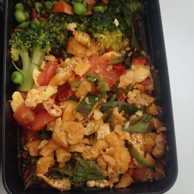 番茄白菜炖豆腐泡