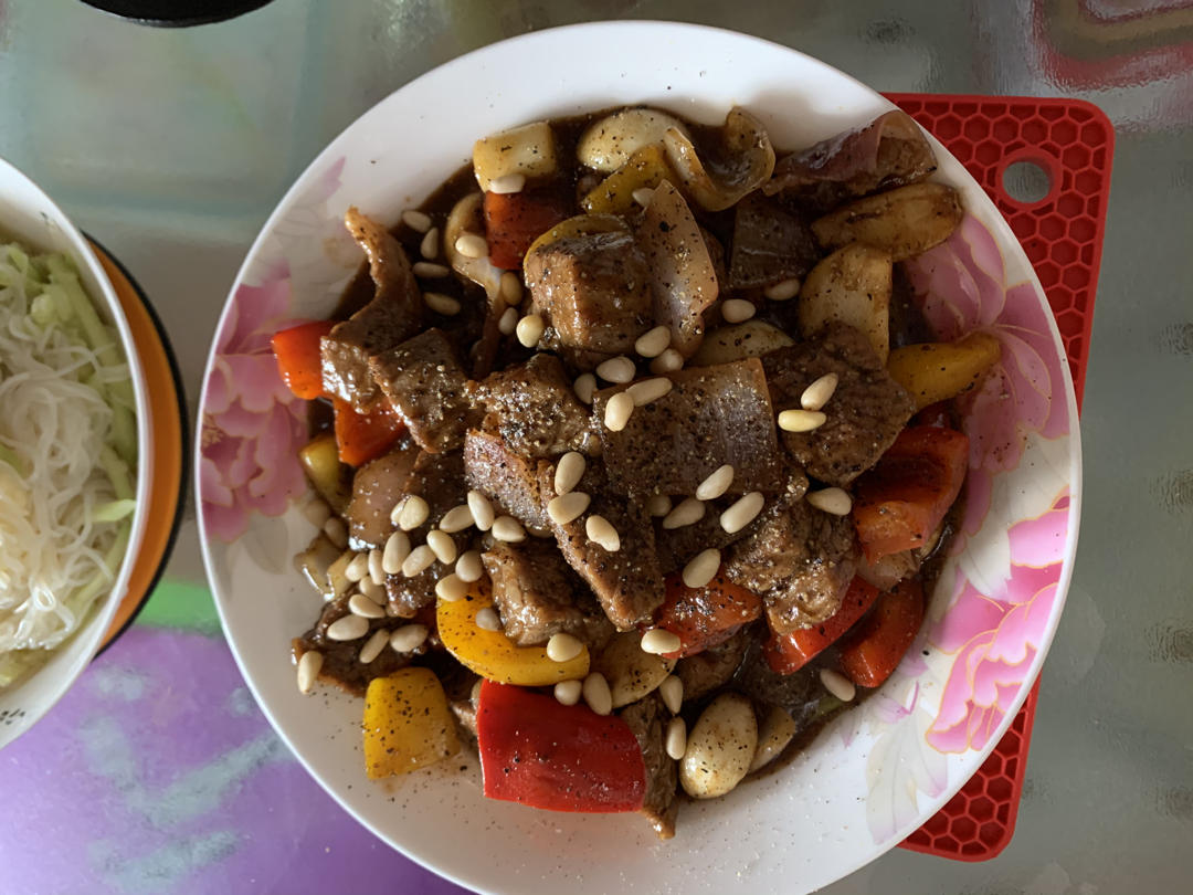 蒜子黑椒牛仔粒