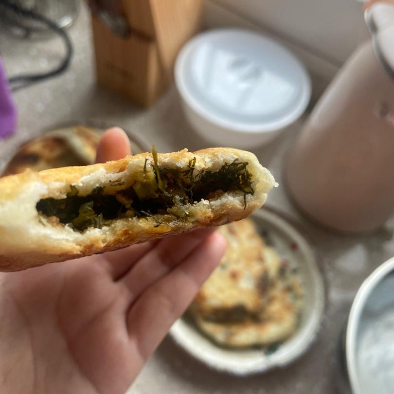 简单易学的茴香猪肉馅饼