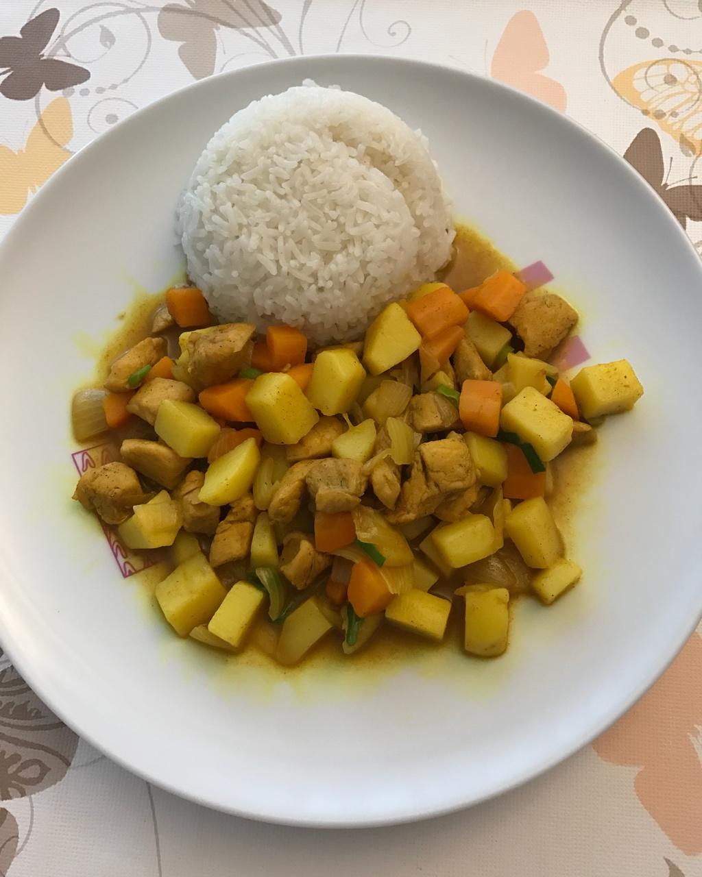 咖喱鸡肉饭