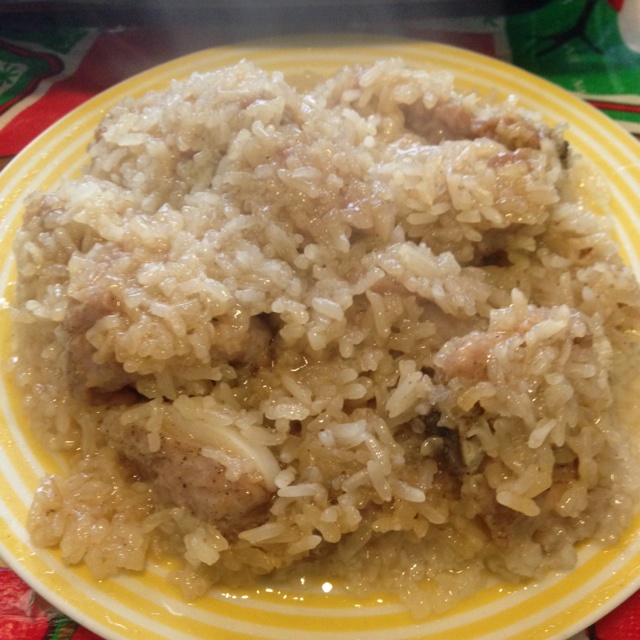 荷香糯米排骨包