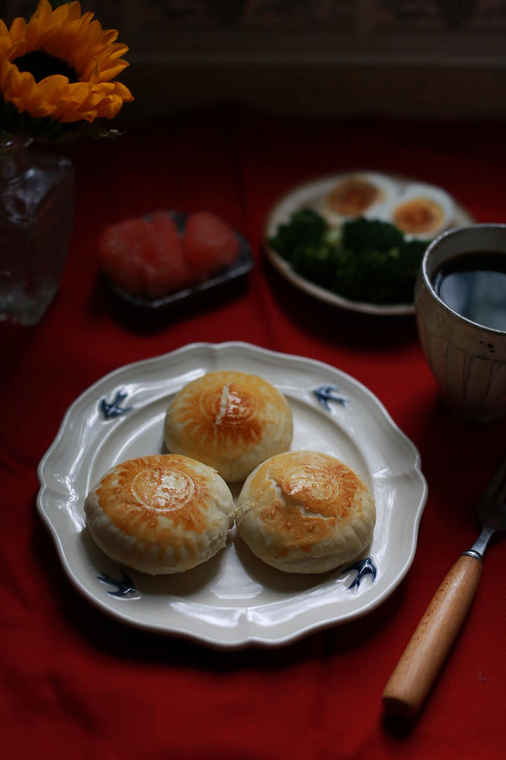 椒盐牛舌饼，咸香适口，酥脆掉渣，没有烤箱也能做