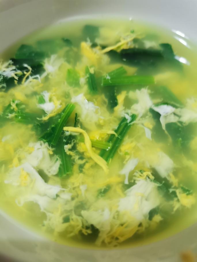 超级简单方便美味好看的菠菜蛋花汤