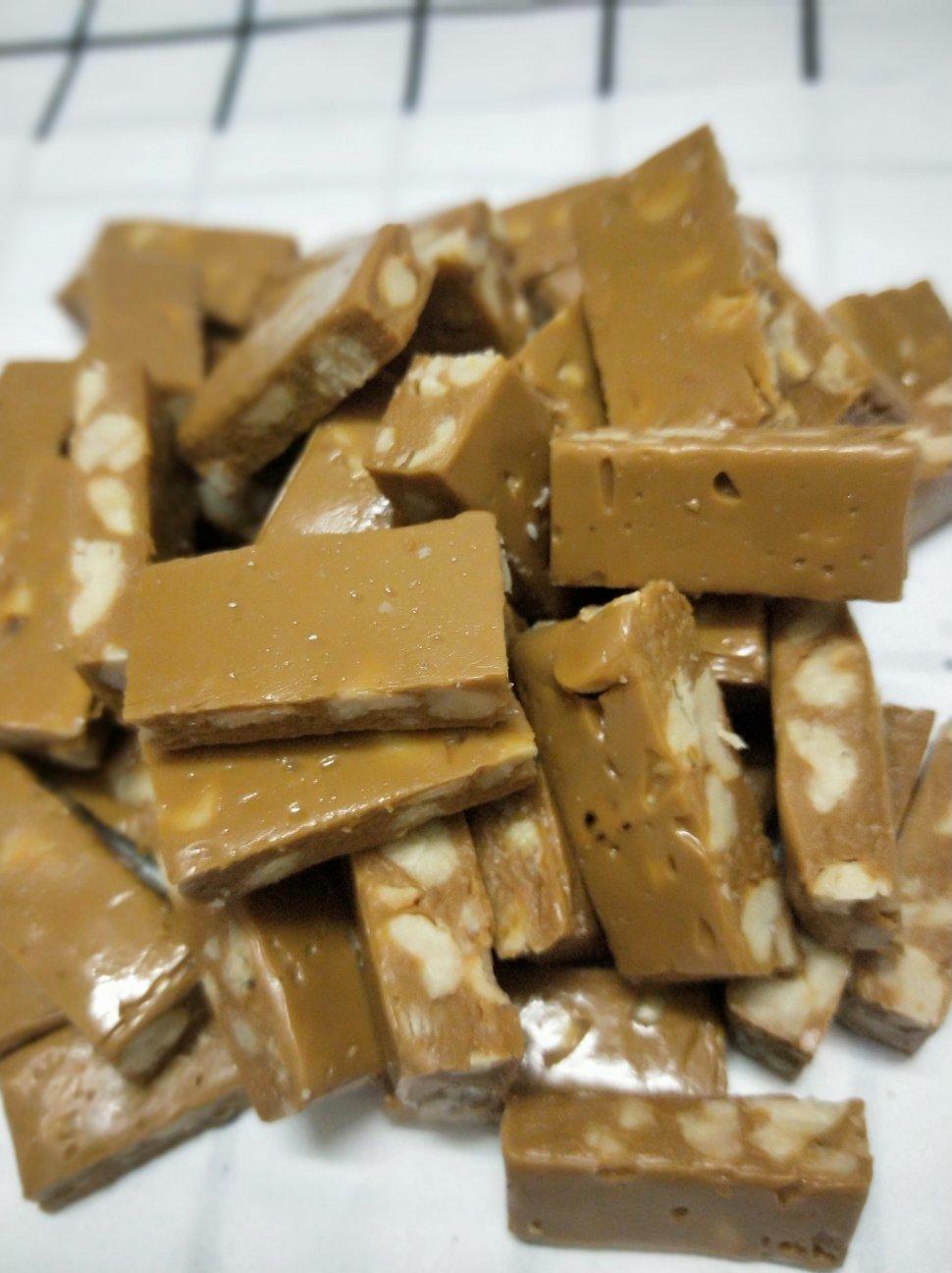 比牛轧糖还要好吃的花生太妃糖（消耗淡奶油）