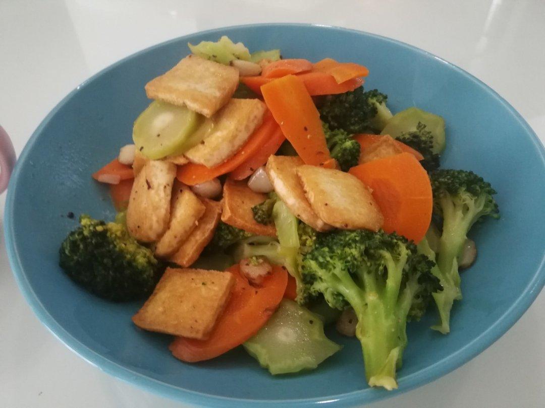 豆豉西兰花炒豆腐