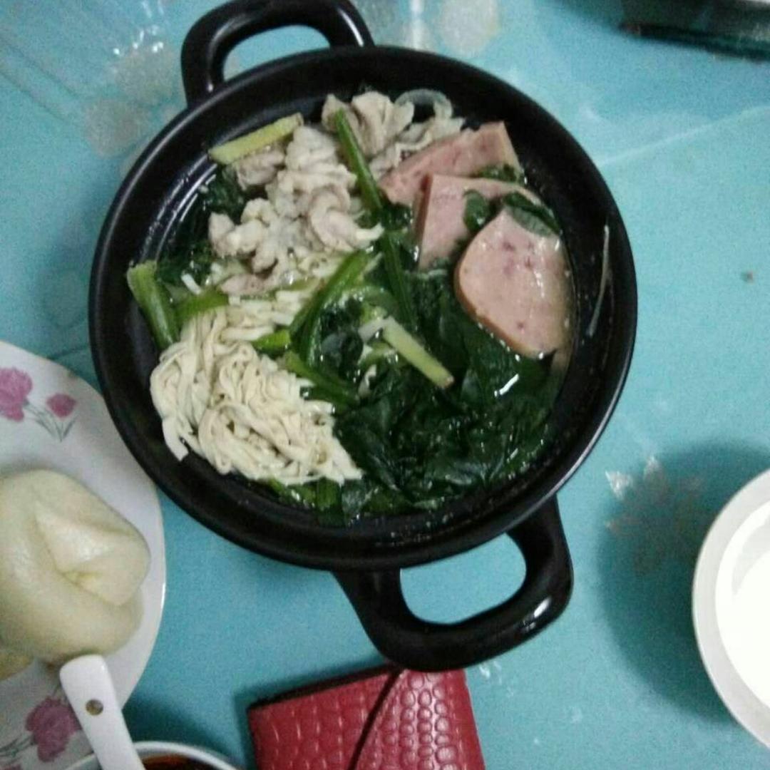 三鲜砂锅