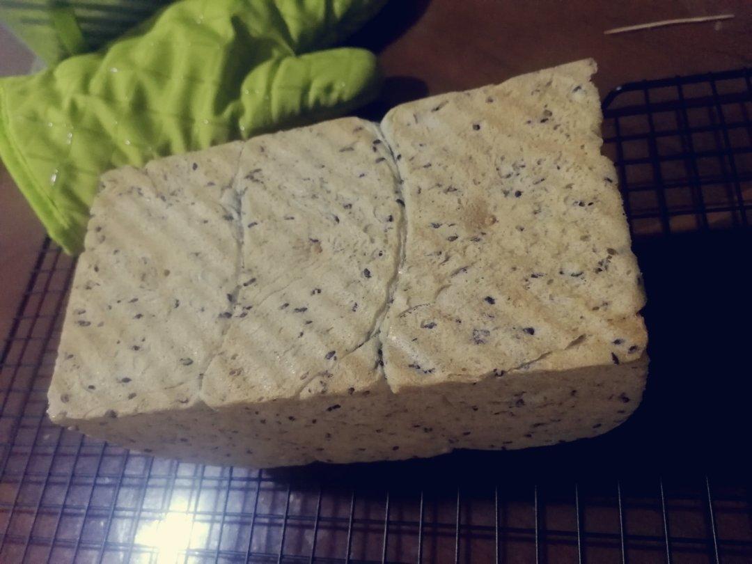 金大旺的黑芝麻吐司