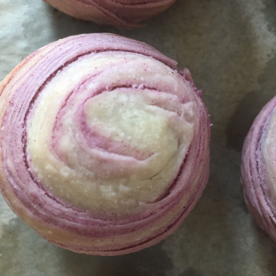 蛋黄酥~紫薯、抹茶、原味~花好月圆，中秋快乐~内附一次做六色蛋黄酥方法~