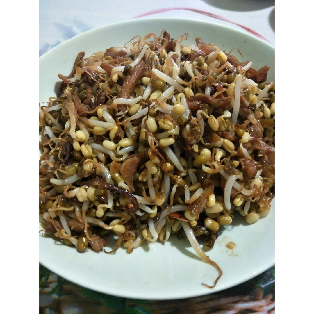 豆芽炒肉丝