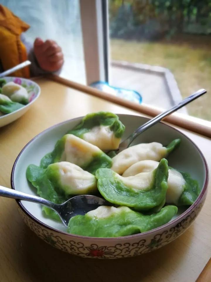 彩色鲜虾水饺