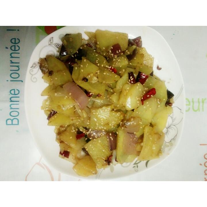 边吃边流泪的「孜然土豆片」