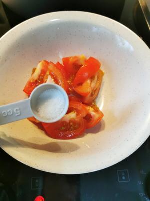 娃娃番茄煲菜汤(Tomato Cabbage Soup)的做法 步骤3