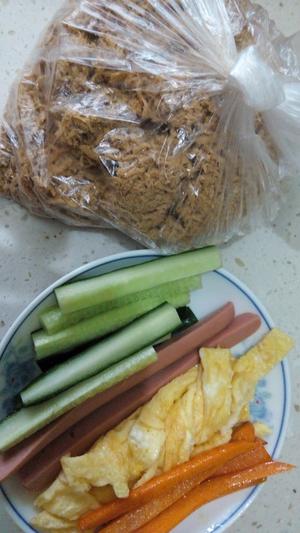 家常肉松紫菜包饭的做法 步骤1