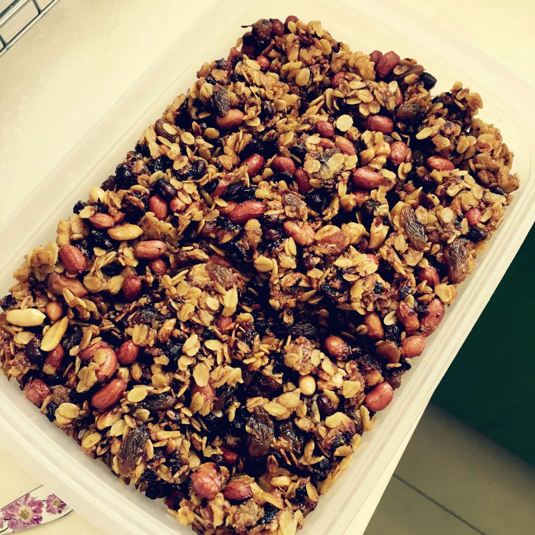 Granola（格兰诺拉麦片）