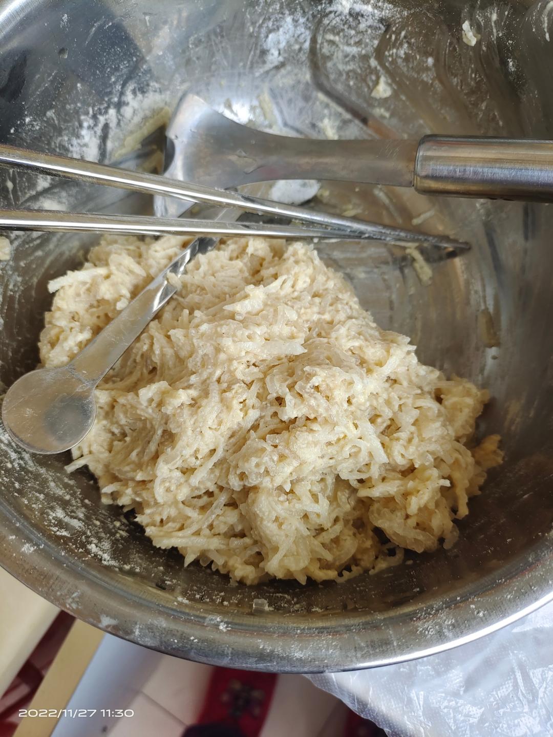 绿豆面萝卜丸子