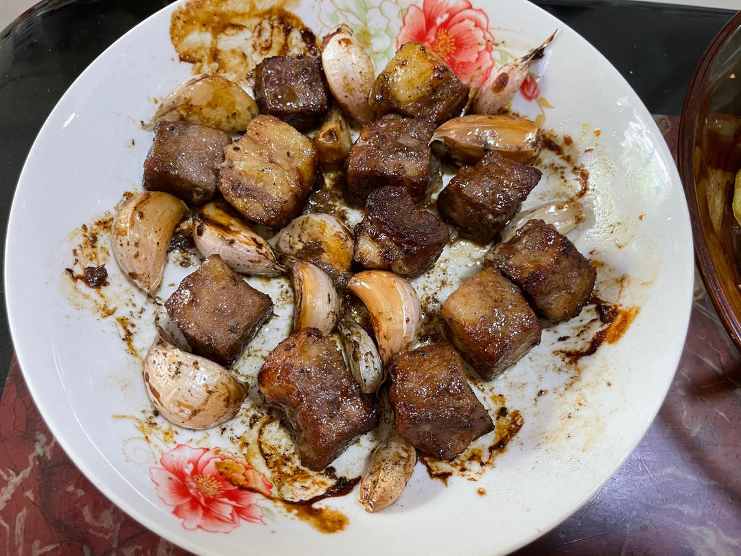 黑椒蒜仔牛排粒—空气炸锅