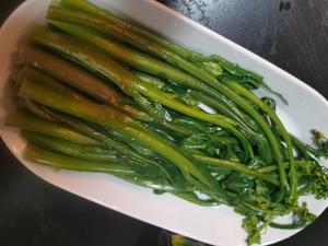 白灼“金殿玉菜”红菜苔的做法 步骤6