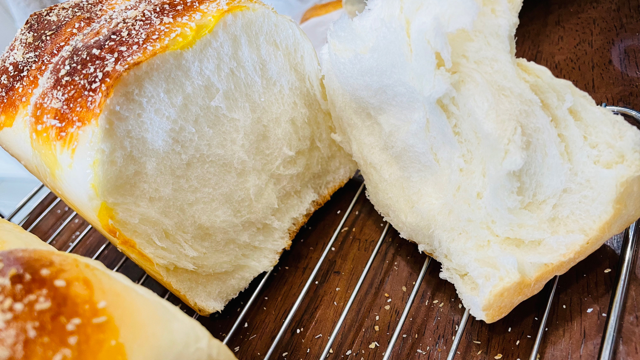 水立方北海道牛奶淡奶油吐司100%中种面包松软拉丝