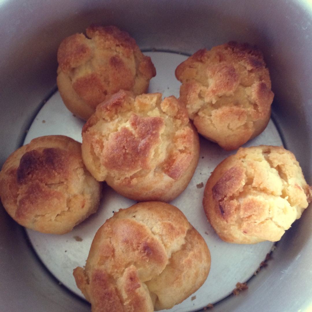 酥皮奶油泡芙--#皮黑森林#