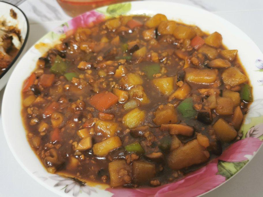 香菇土豆肉末饭