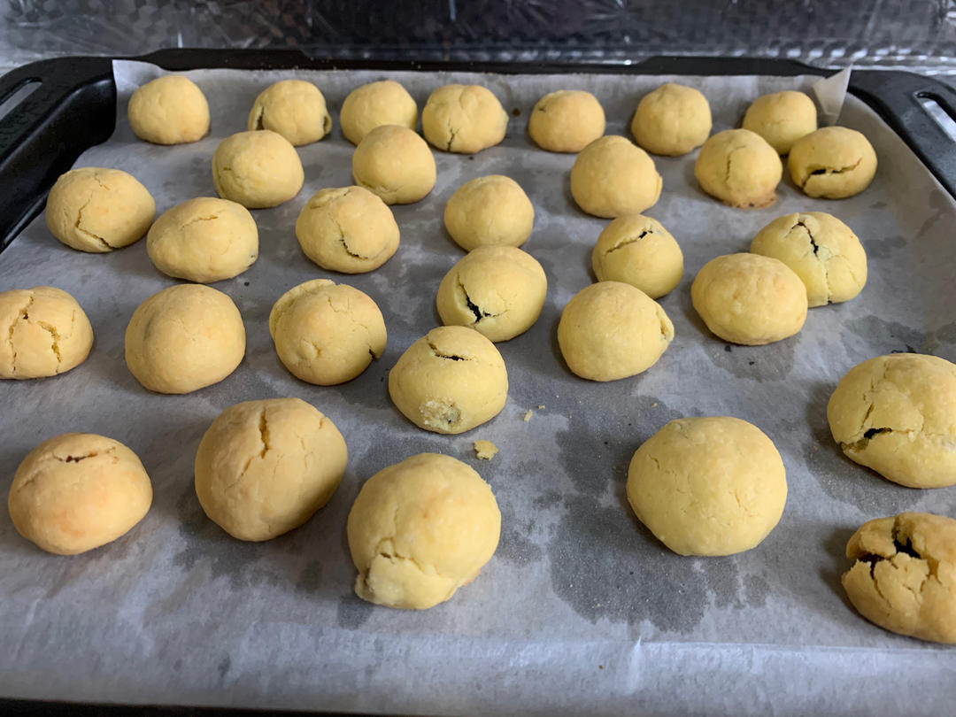 酥酥酥掉渣的一口提子酥