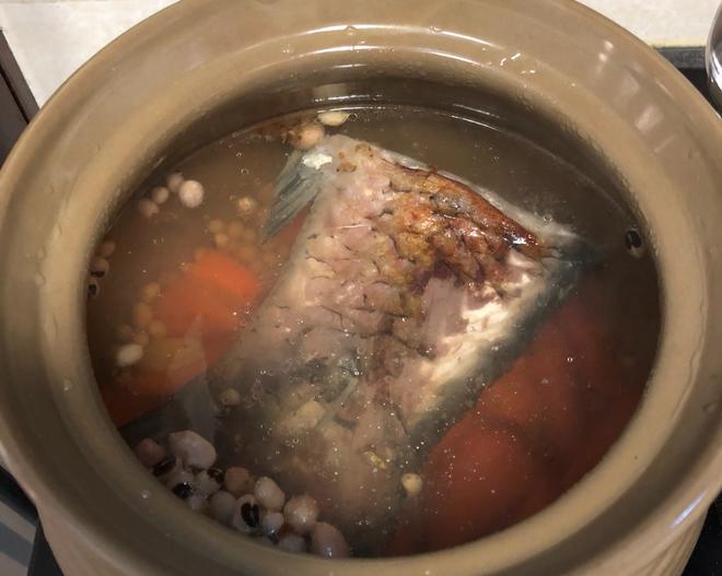 花生眉豆煲鲩鱼尾汤的做法
