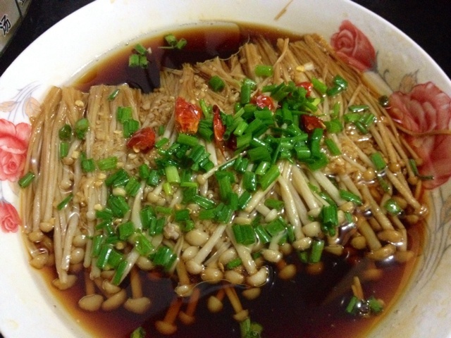 蒜蓉蒸金针菇
