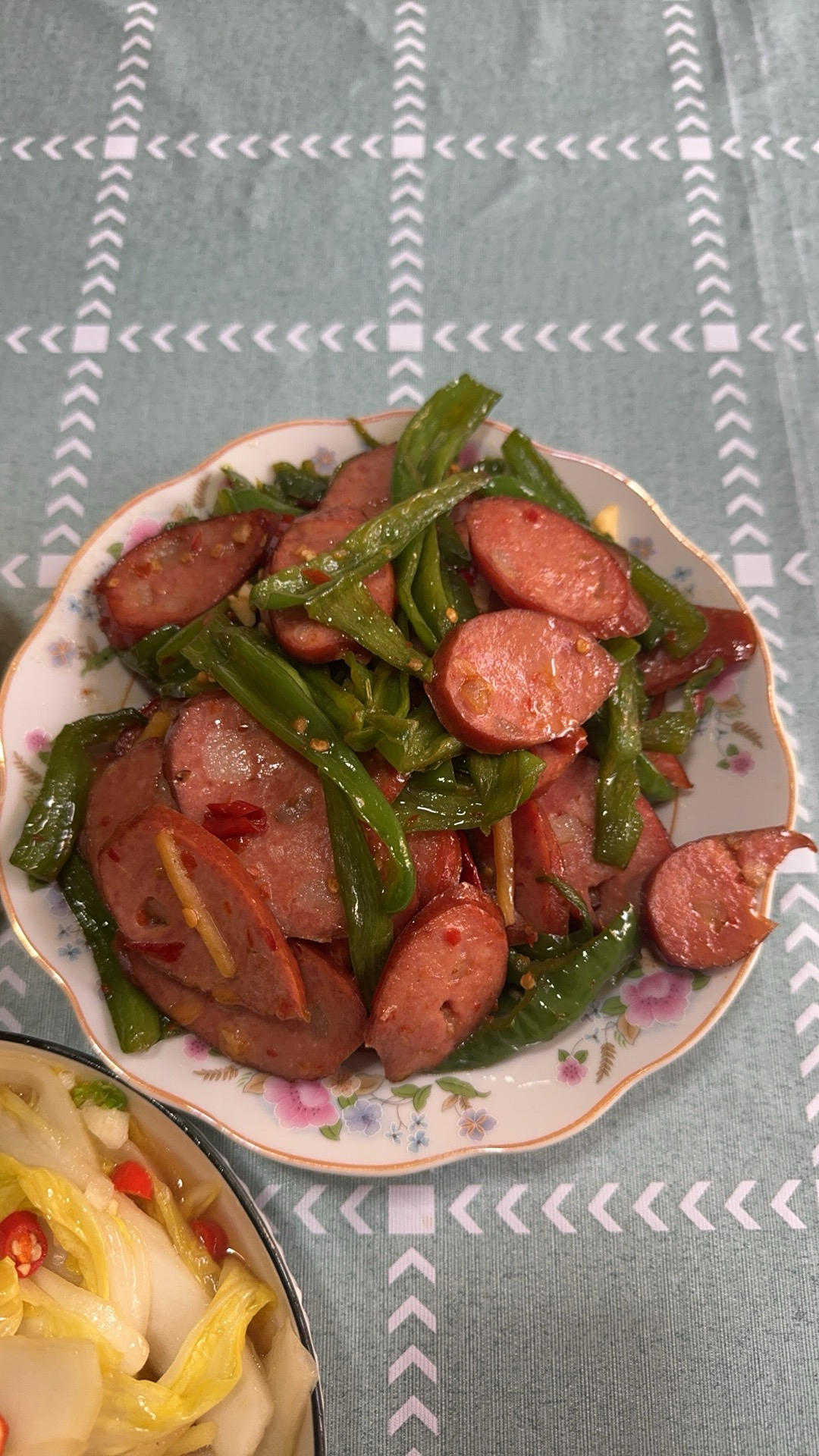 香肠炒青椒