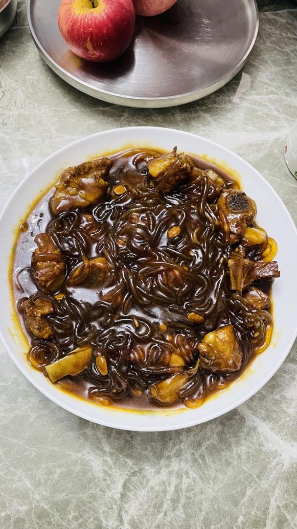 排骨土豆炖粉条