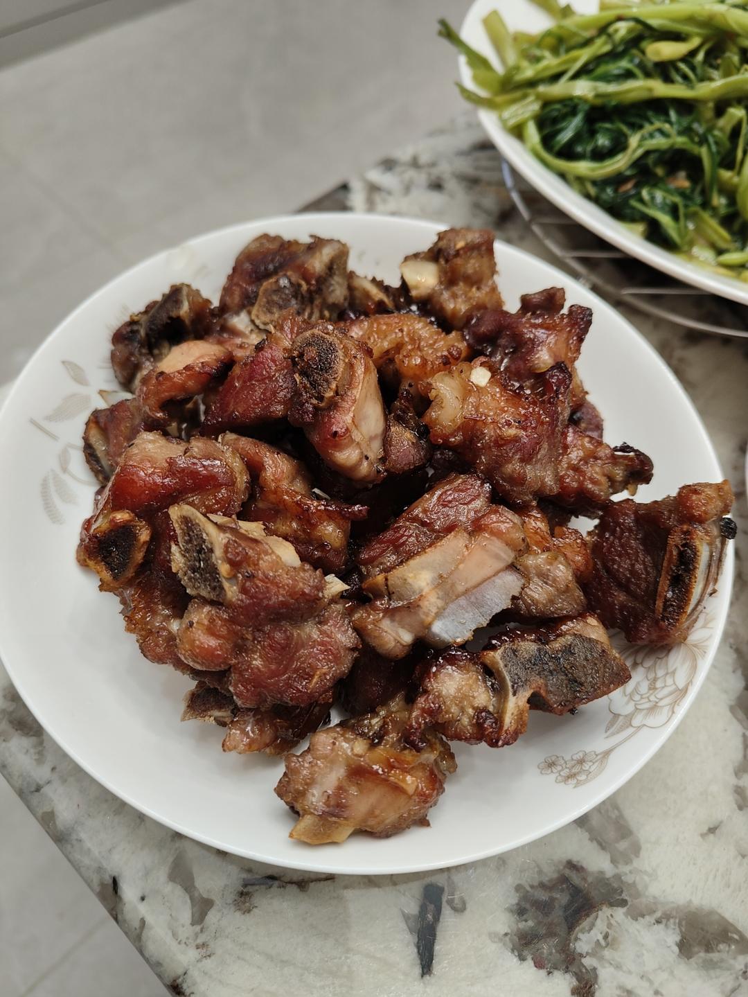 做完人人抢的【椒盐烤排骨】，附赠百搭万能自制椒盐粉