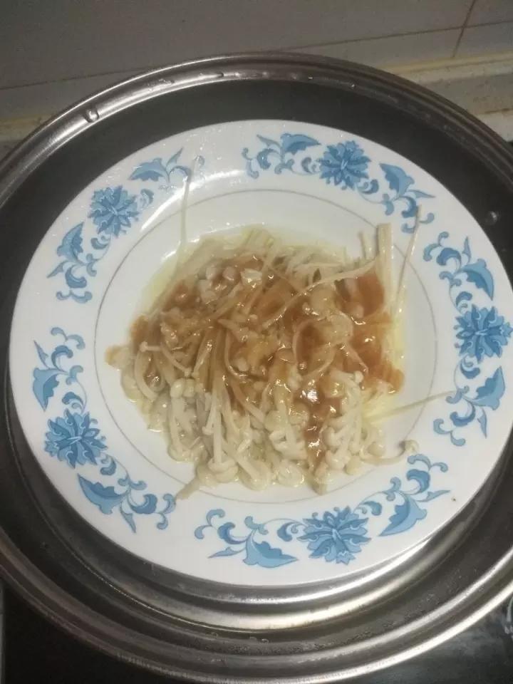 蒜蓉蒸金针菇
