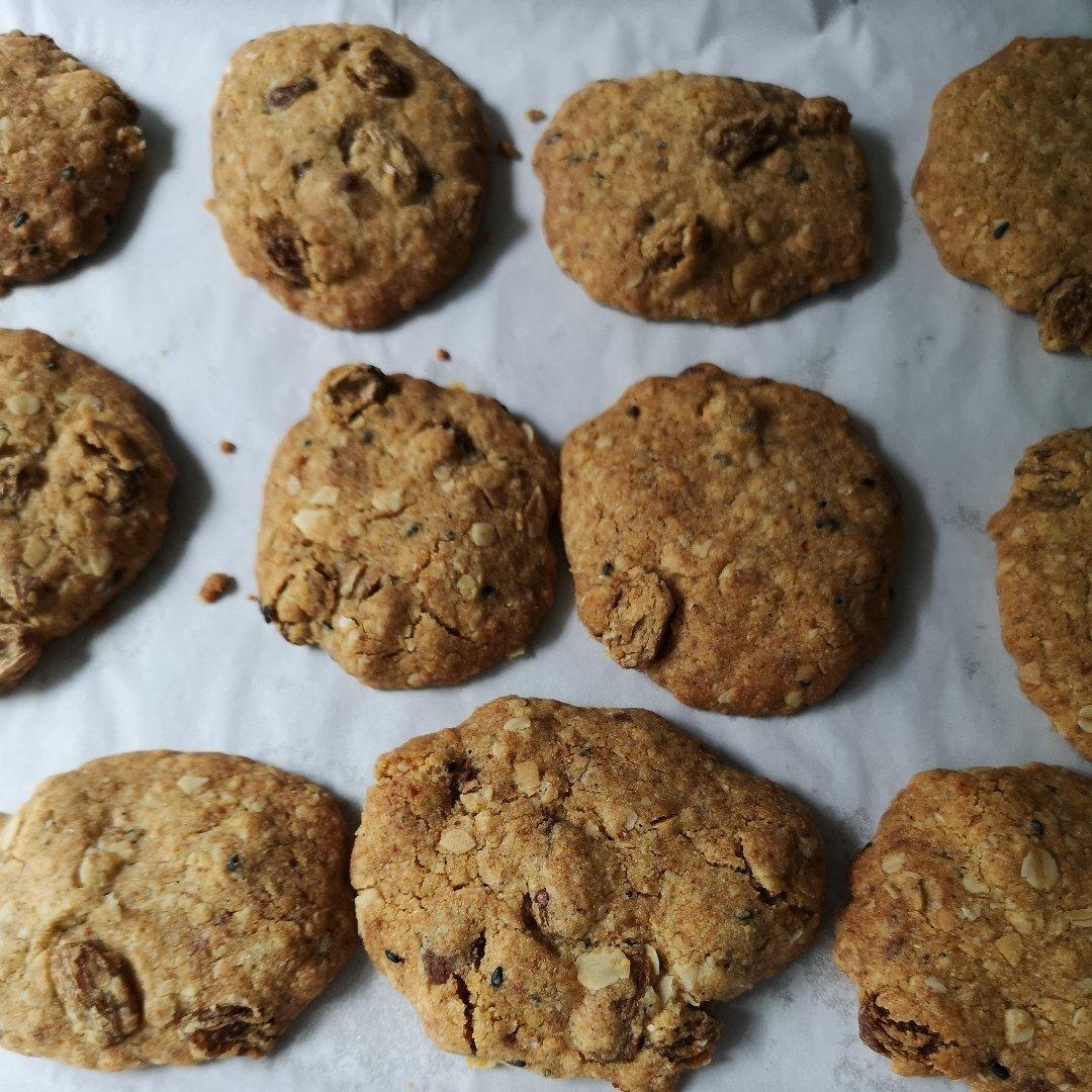 红糖燕麦提子饼干