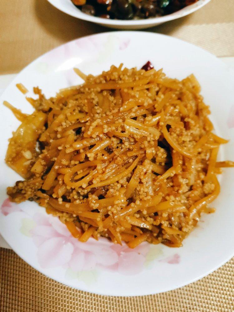 下饭神器：小米土豆丝