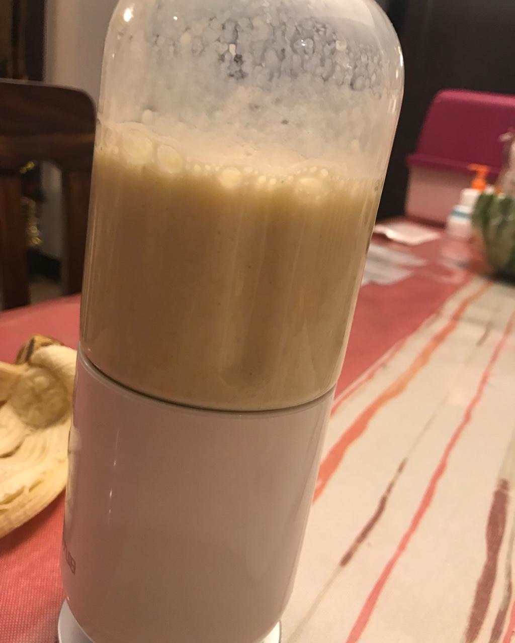 香蕉黄瓜奶昔