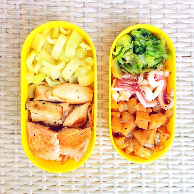 来个谱放午餐盒