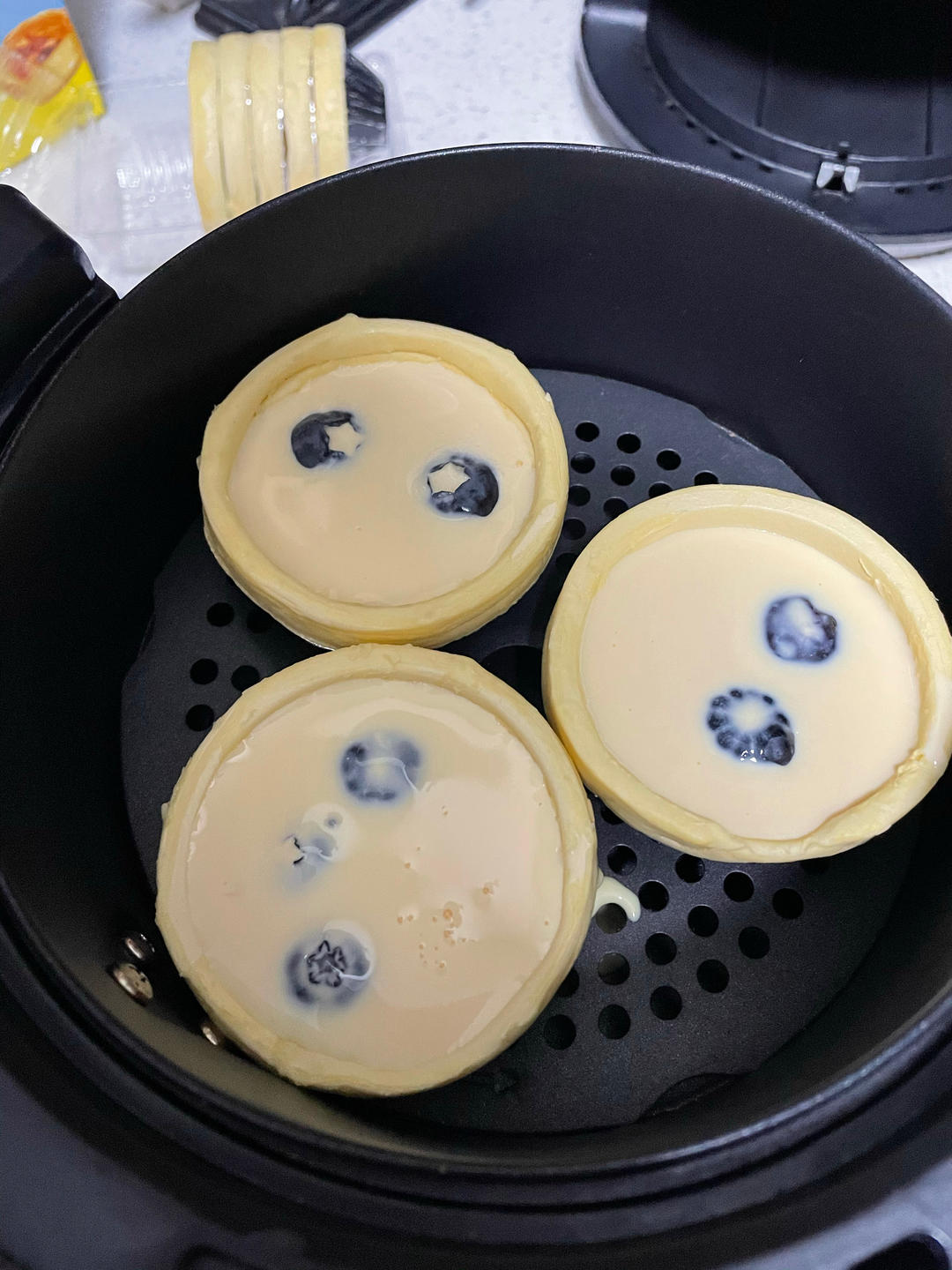 爆浆蓝莓蛋挞（全蛋液无淡奶油）快手简单贼好吃（小烤箱食谱系列）