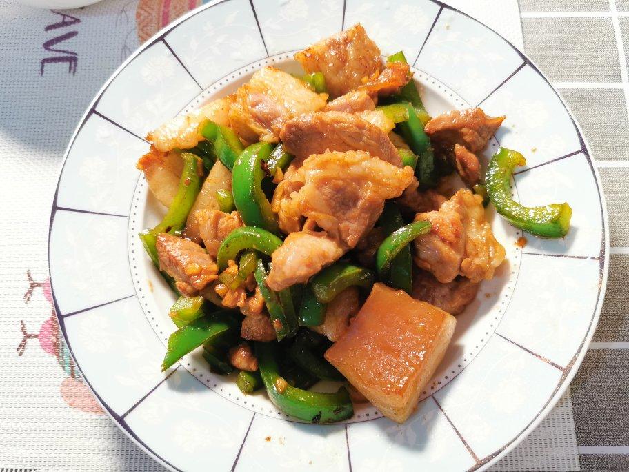 青椒炒肉片，米饭杀手！