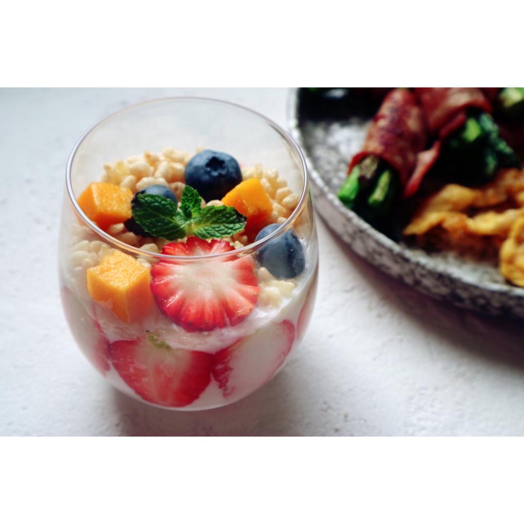 有些「杯壁」的酸奶们