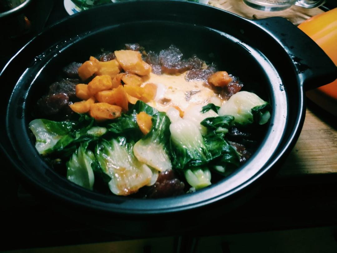 香肠煲仔饭