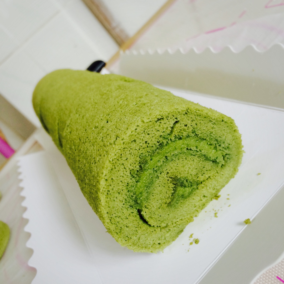 牛瘦瘦做的日式抹茶蛋糕卷