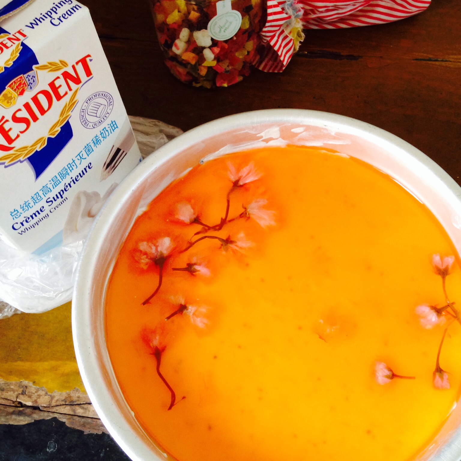 樱花渐变慕斯蛋糕（6寸）